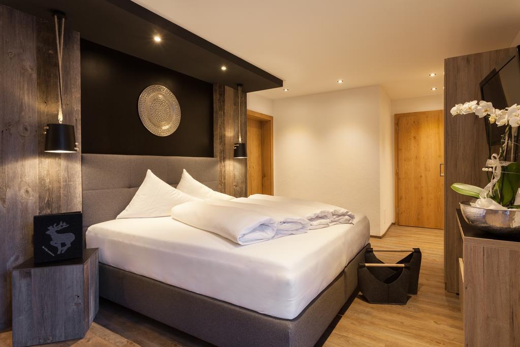 Hotel Möderle Sankt Leonhard im Pitztal Buitenkant foto