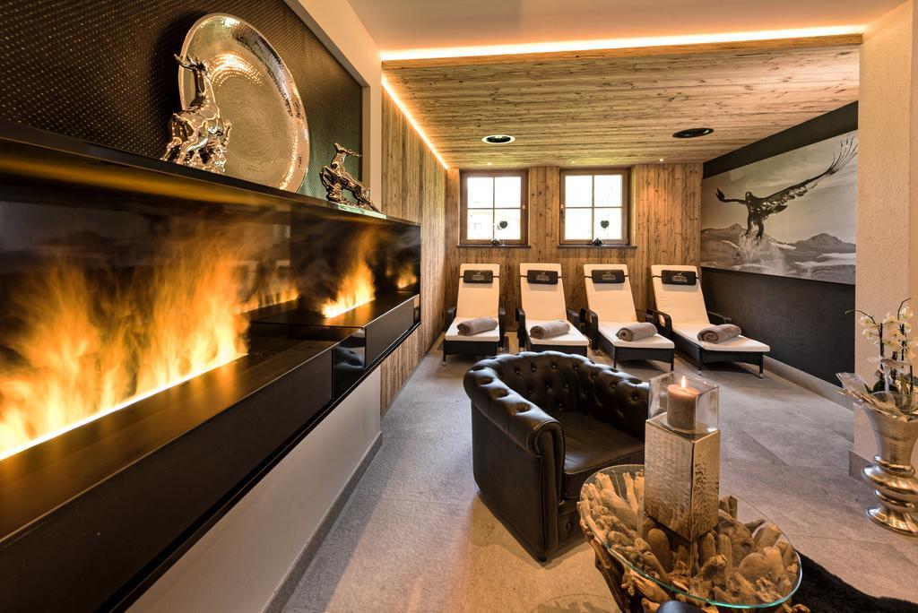 Hotel Möderle Sankt Leonhard im Pitztal Buitenkant foto