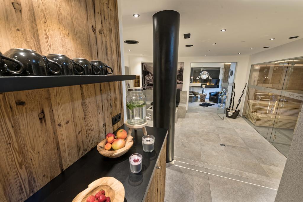 Hotel Möderle Sankt Leonhard im Pitztal Buitenkant foto
