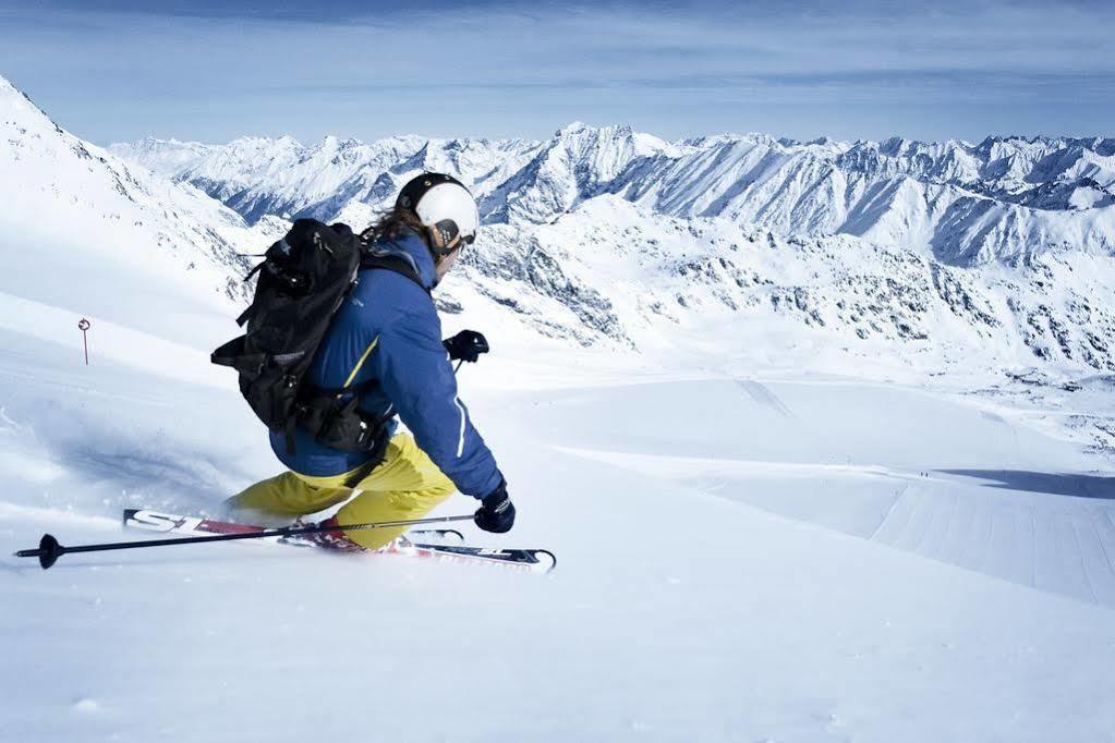 Hotel Möderle Sankt Leonhard im Pitztal Buitenkant foto