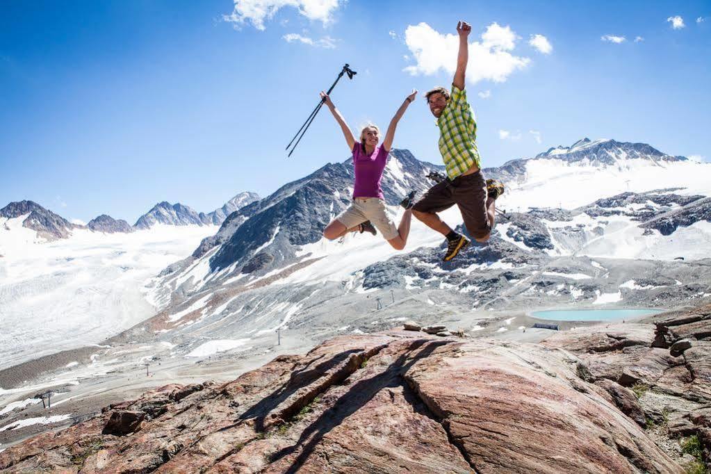Hotel Möderle Sankt Leonhard im Pitztal Buitenkant foto