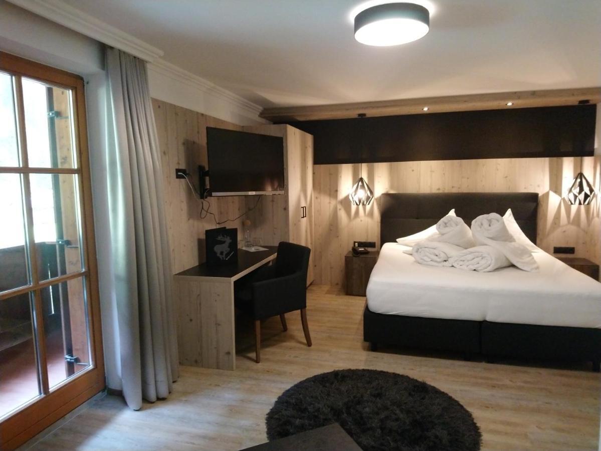 Hotel Möderle Sankt Leonhard im Pitztal Buitenkant foto
